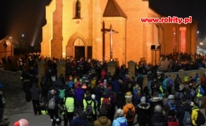 Zapraszamy na Ekstremalną Drogę Krzyżową w Sierakowicach