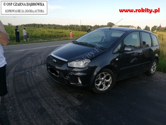 Wypadek drogowy w Rokitach.