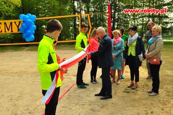 Otwarcie boiska do plażowej piłki siatkowej w Rokitach
