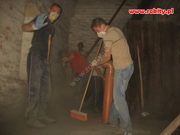 Sprzątanie wieży kościelnej